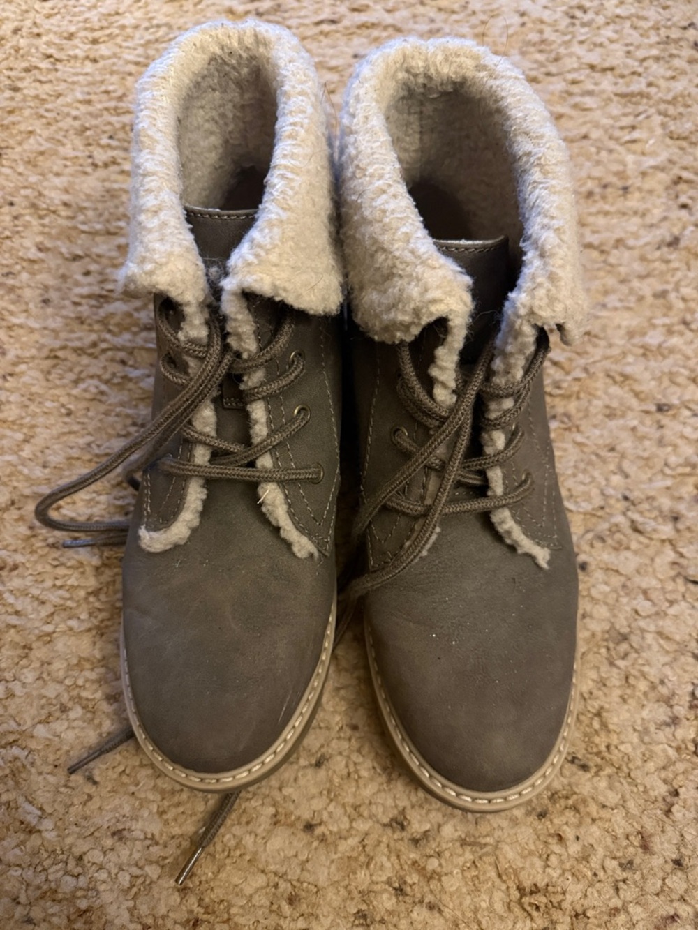 Sonoma Faux-Shearling Lined Lace-Up Ankle Boots - Taupe